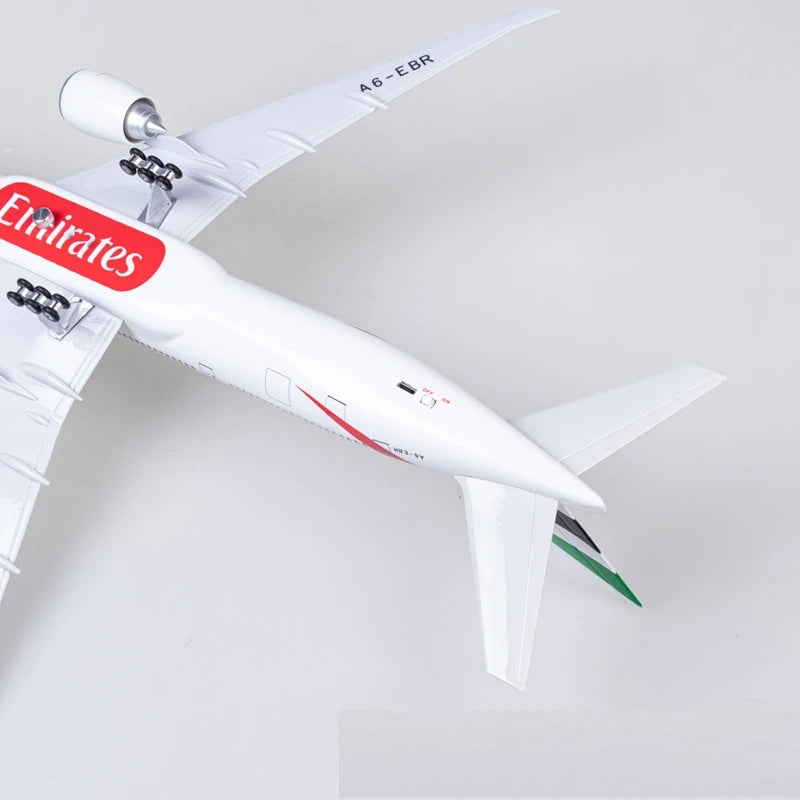 B777 Aircraft UAE Airlines Plane Toy Model W Light and Wheel Landing Gear Resin Diecast Airplanes Collected Gift By Aviation