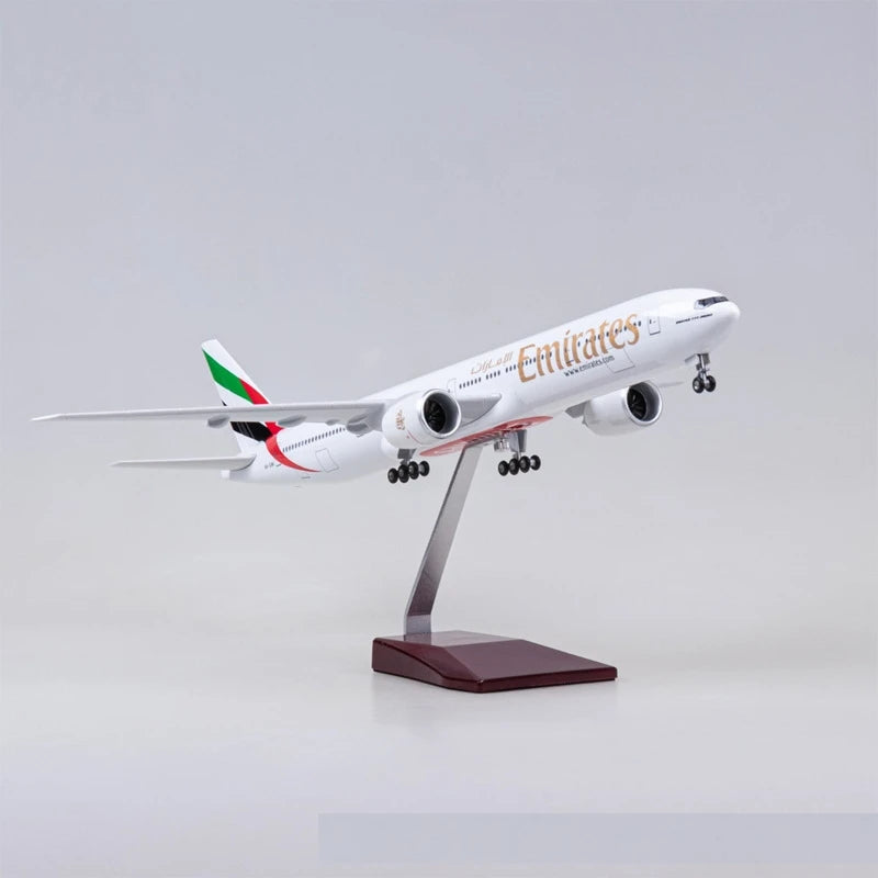 B777 Aircraft UAE Airlines Plane Toy Model W Light and Wheel Landing Gear Resin Diecast Airplanes Collected Gift By Aviation